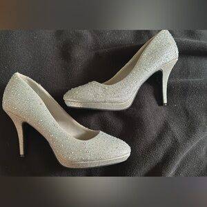 Size 8.5 women’s formal heel